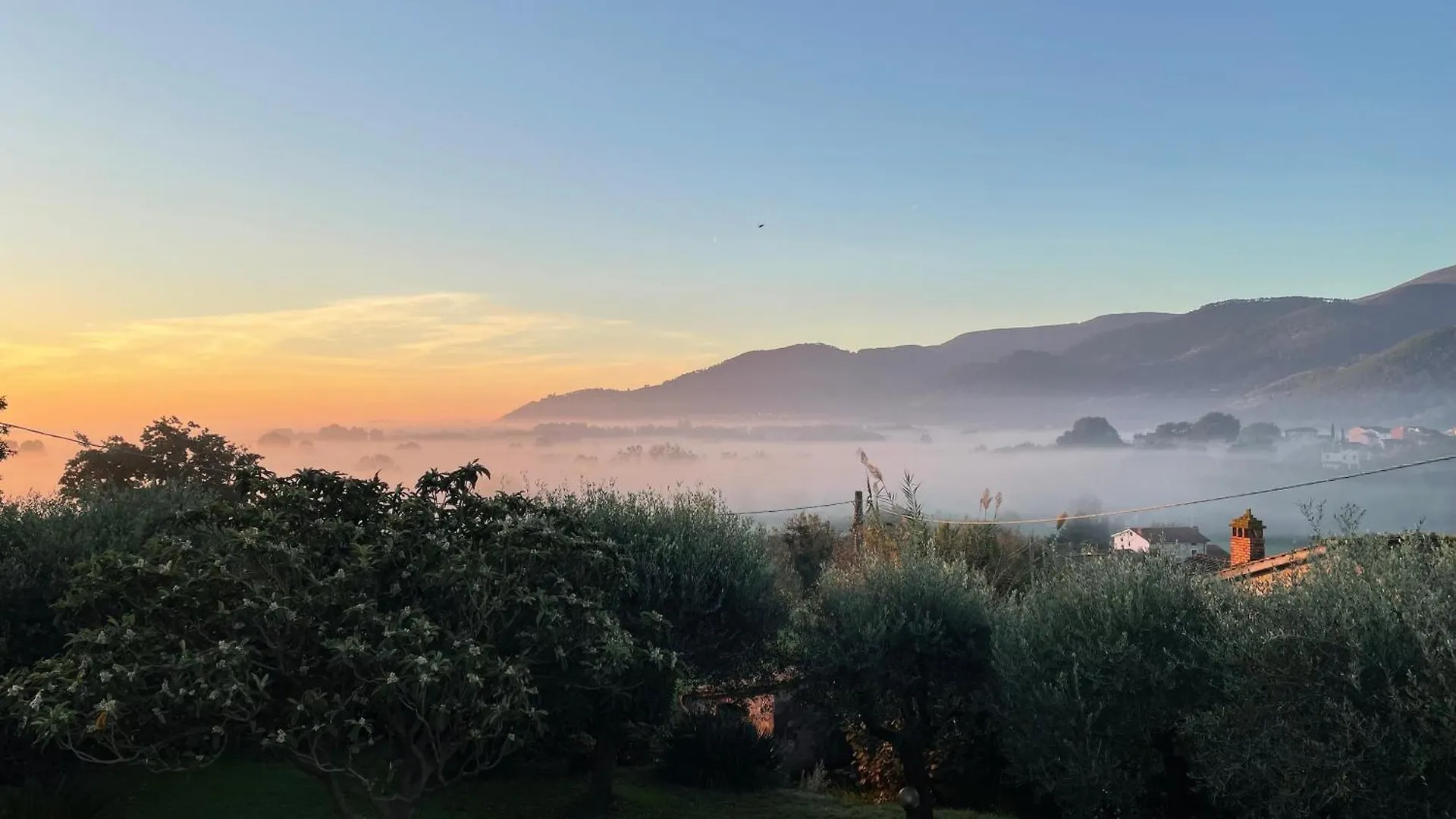 Tuscan Escape Capannori 0*,  Italy